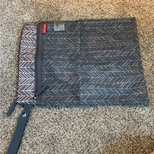 Skip hop wet dry bag
